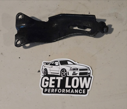 Ka24e SOHC Alternator Bracket